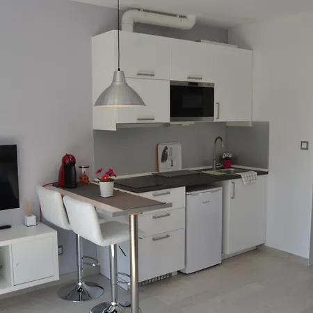 Apartment Studio Carrer De Valencia