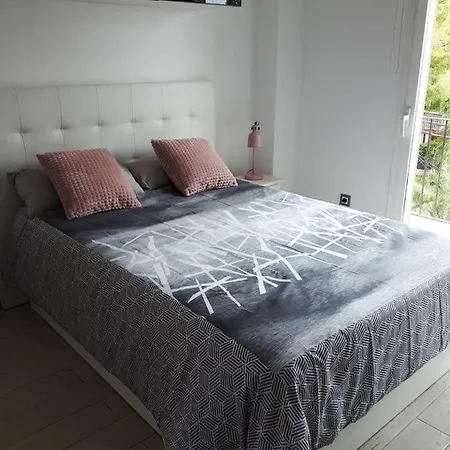 Studio Carrer De Valencia Sitges